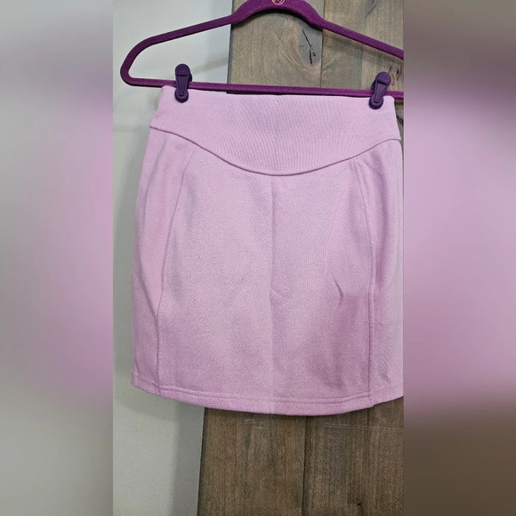 LULULEMON Scuba High-Rise Mini Skirt. Vitapink. Size small NWT - Picture 8 of 11